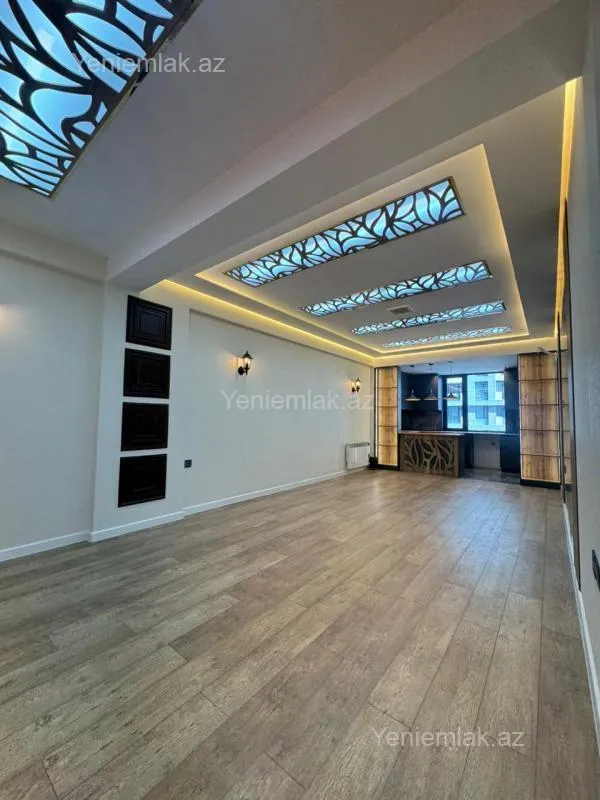 Satılır 3 otaqlı yeni tikili 100 m²