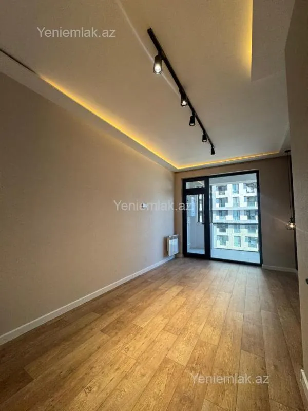 Satılır 3 otaqlı yeni tikili 100 m²