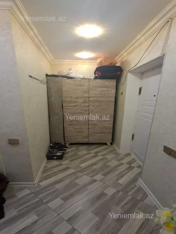 Satılır 2 otaqlı köhnə tikili 55 m²