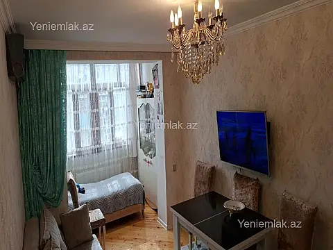 Satılır 2 otaqlı köhnə tikili 55 m²