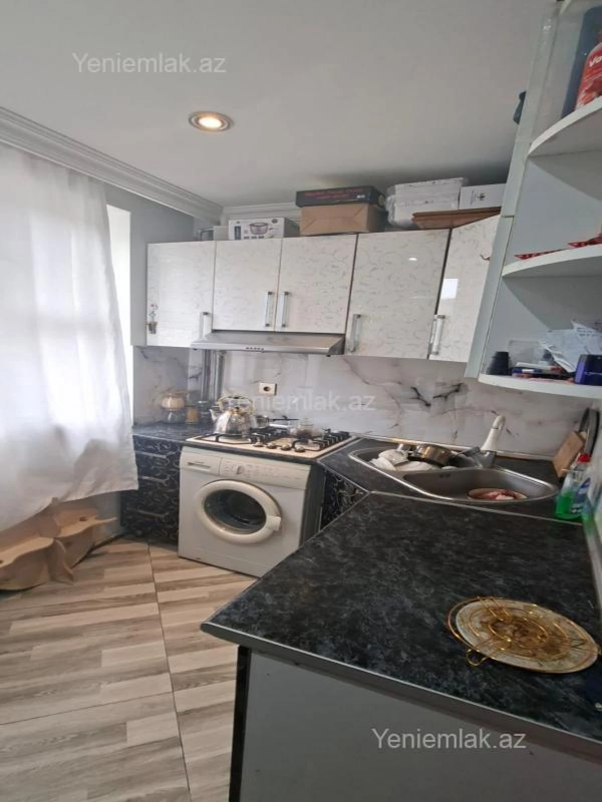 Satılır 2 otaqlı köhnə tikili 55 m²