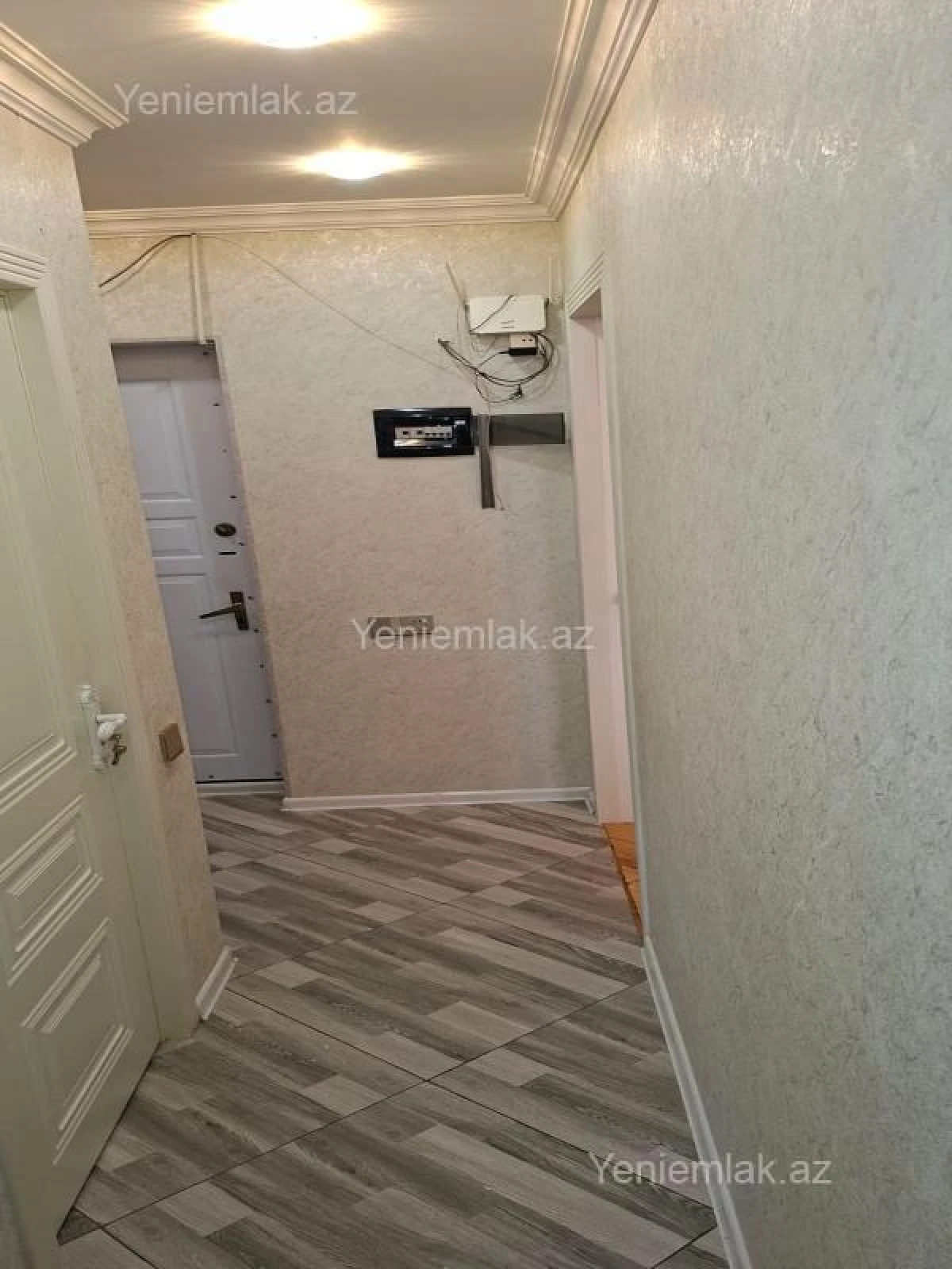 Satılır 2 otaqlı köhnə tikili 55 m²