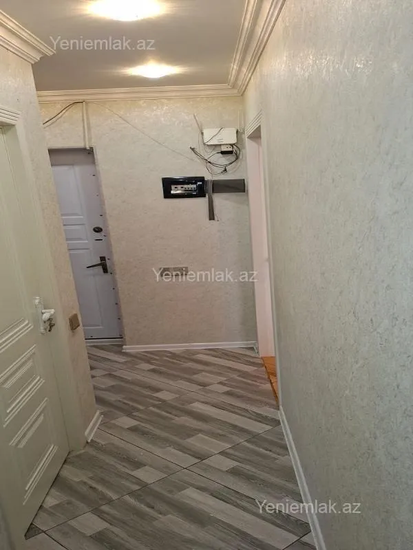 Satılır 2 otaqlı köhnə tikili 55 m²
