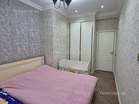 Satılır 2 otaqlı yeni tikili 65 m²