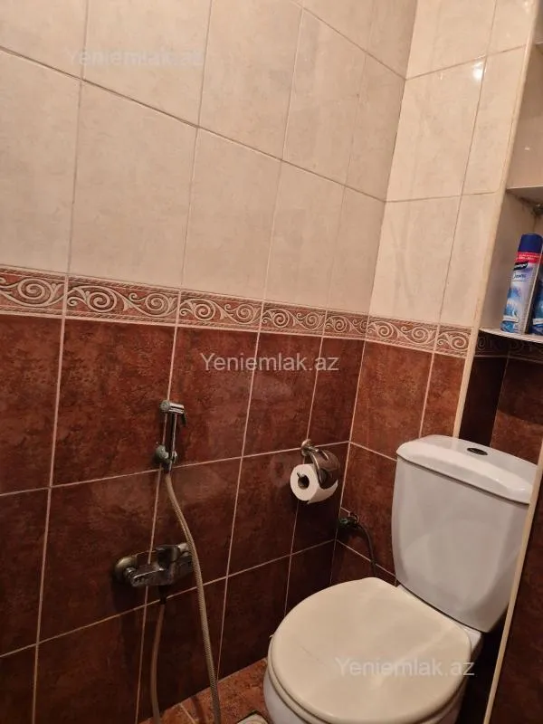 Satılır 2 otaqlı köhnə tikili 60 m²