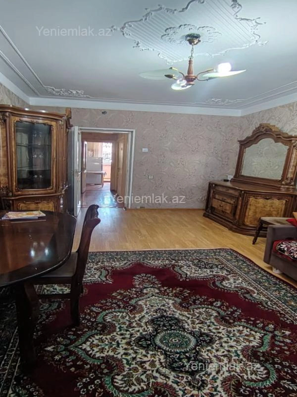 Satılır 2 otaqlı köhnə tikili 65 m²