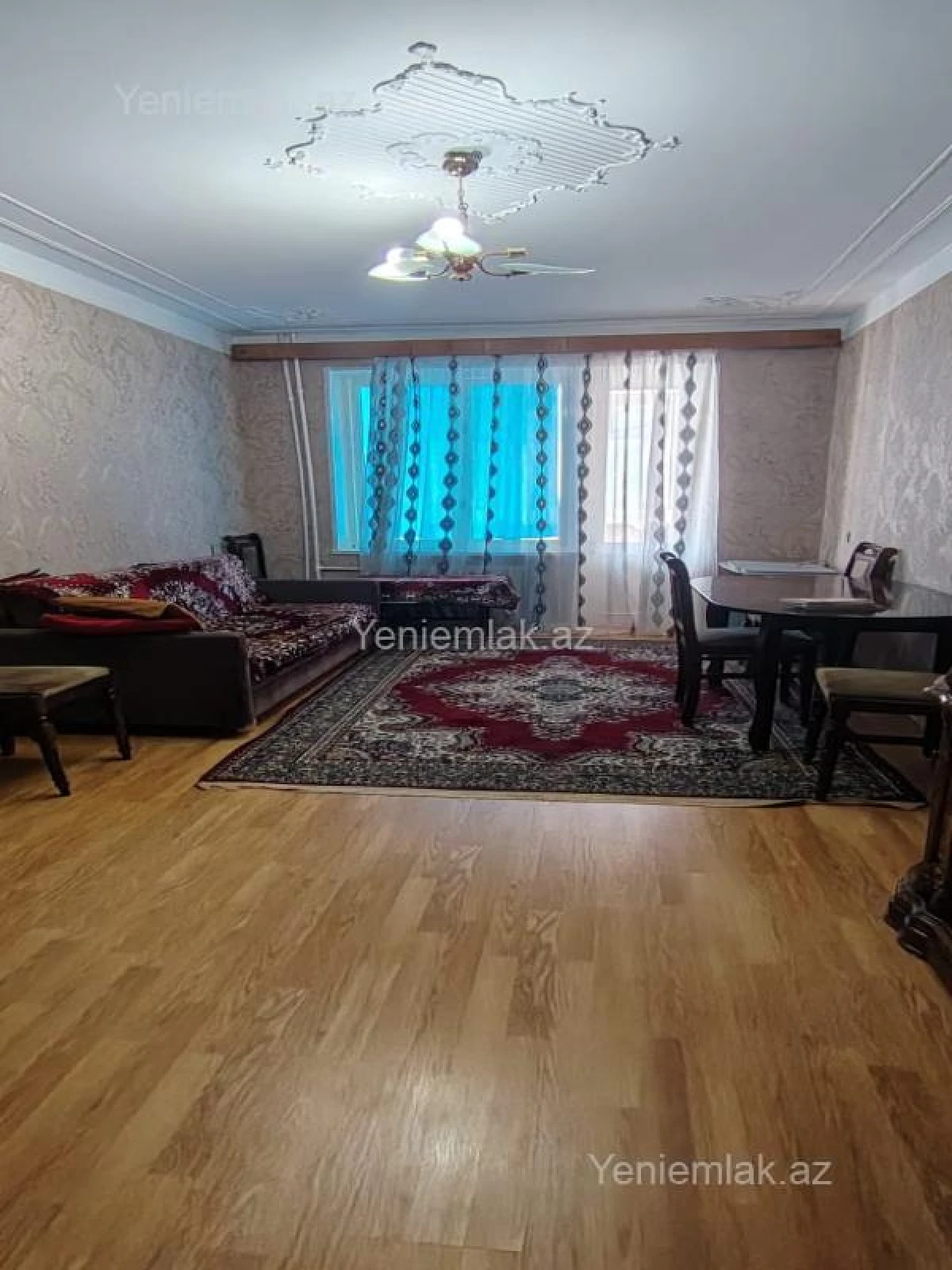 Satılır 2 otaqlı köhnə tikili 65 m²
