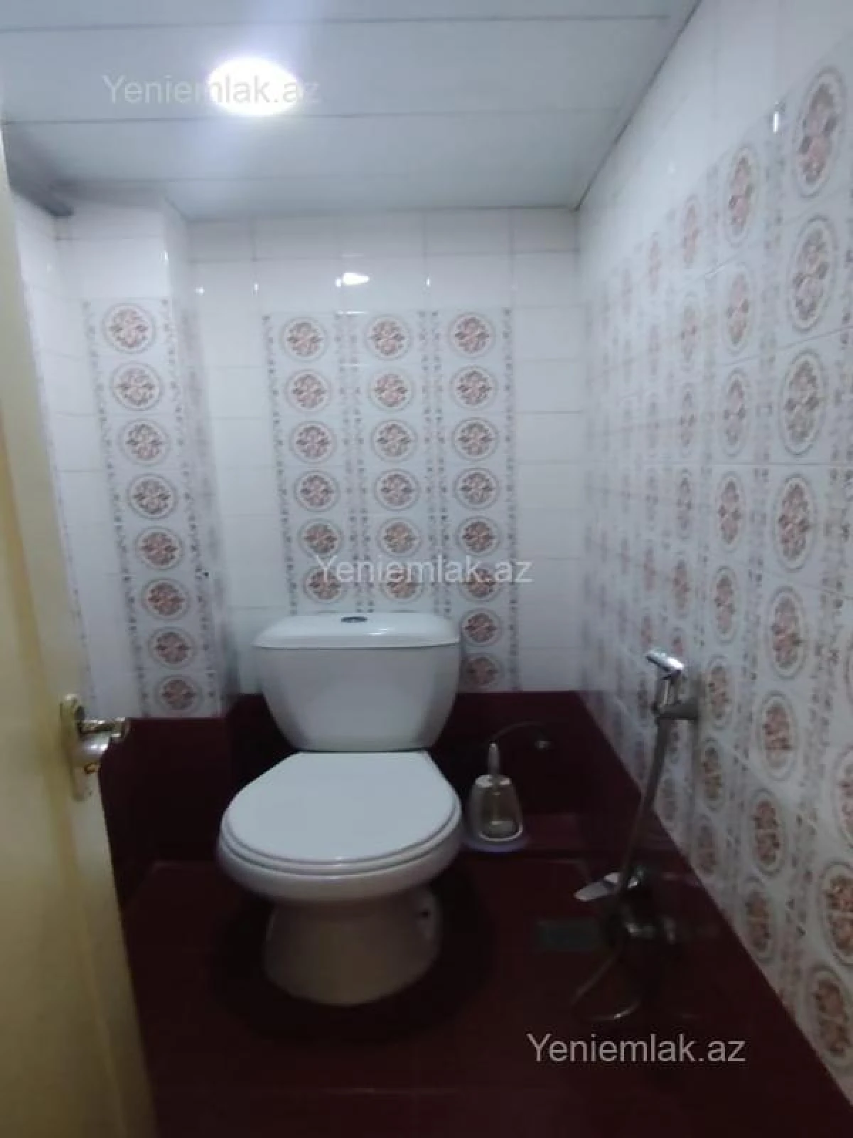 Satılır 2 otaqlı köhnə tikili 65 m²