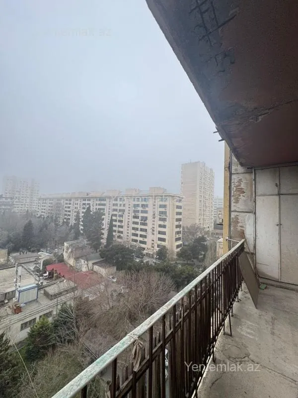 Satılır 1 otaqlı köhnə tikili 45 m²