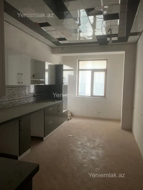 Satılır 4 otaqlı yeni tikili 237 m²