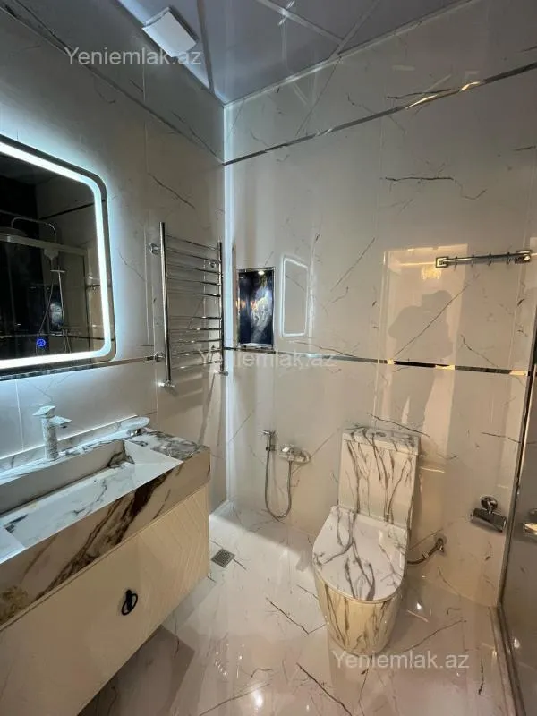 Satılır 2 otaqlı yeni tikili 101 m²