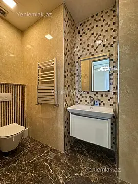 Satılır 3 otaqlı yeni tikili 130 m²