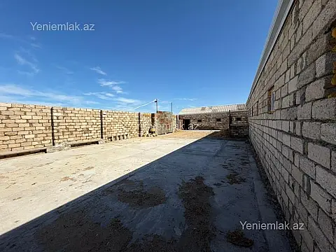 Satılır 4 otaqlı obyekt 250 m²