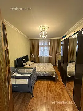 Satılır 4 otaqlı köhnə tikili 100 m²