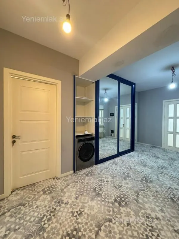 Satılır 3 otaqlı yeni tikili 153 m²