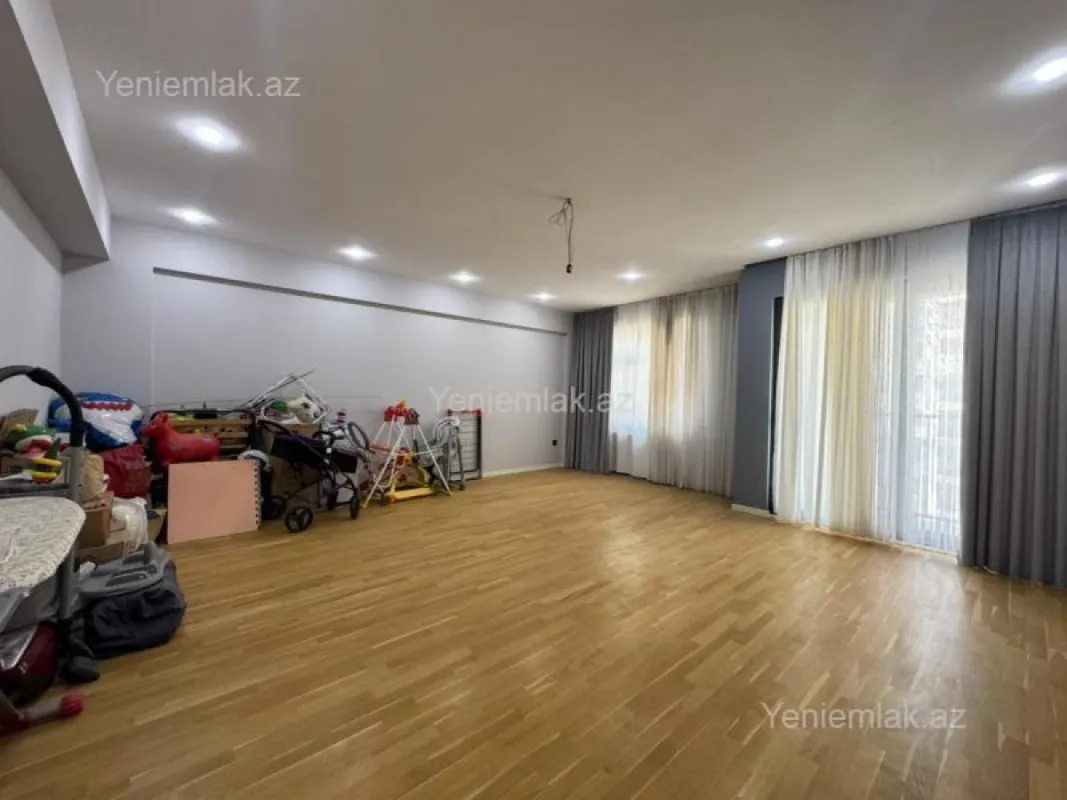 Satılır 3 otaqlı yeni tikili 153 m²