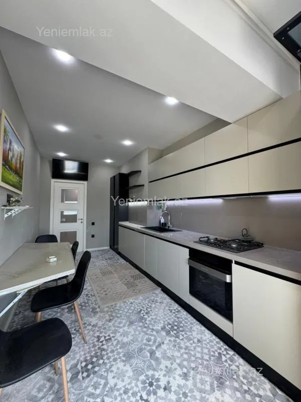 Satılır 3 otaqlı yeni tikili 153 m²