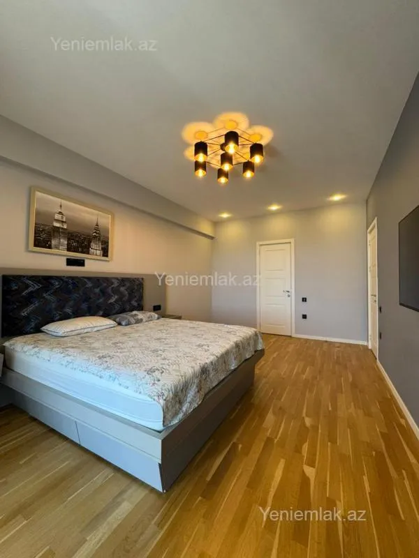 Satılır 3 otaqlı yeni tikili 153 m²