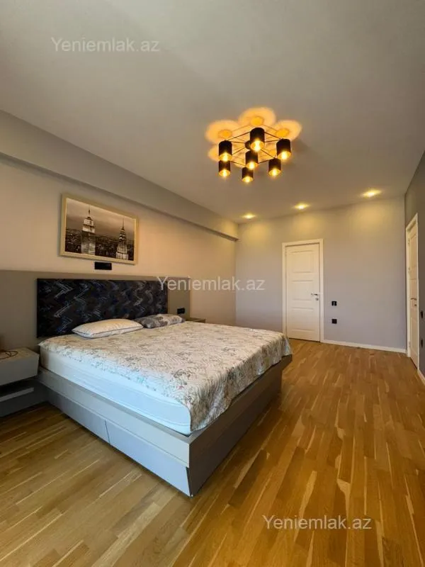 Satılır 3 otaqlı yeni tikili 153 m²