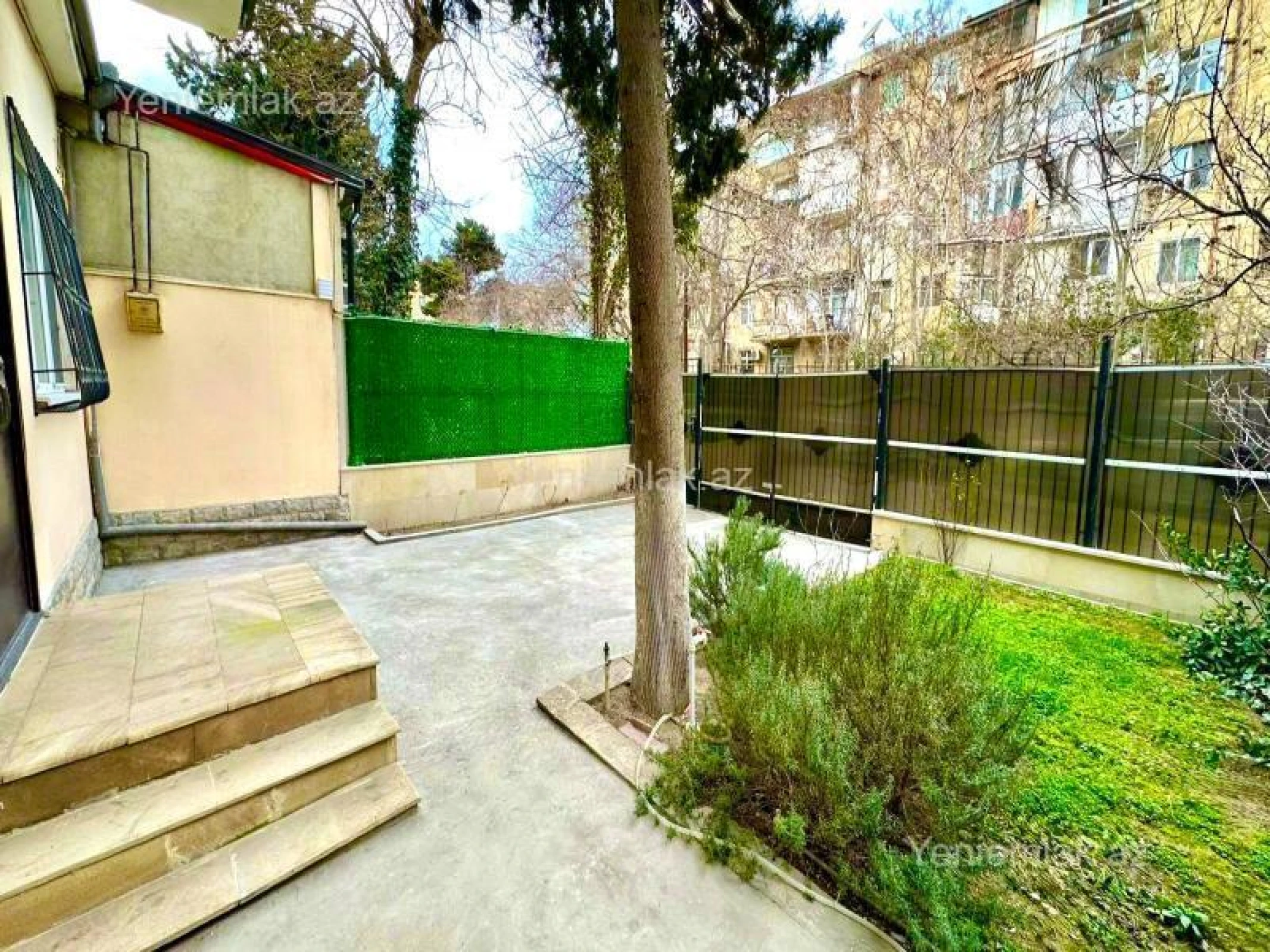 Satılır 5 otaqlı köhnə tikili 160 m²