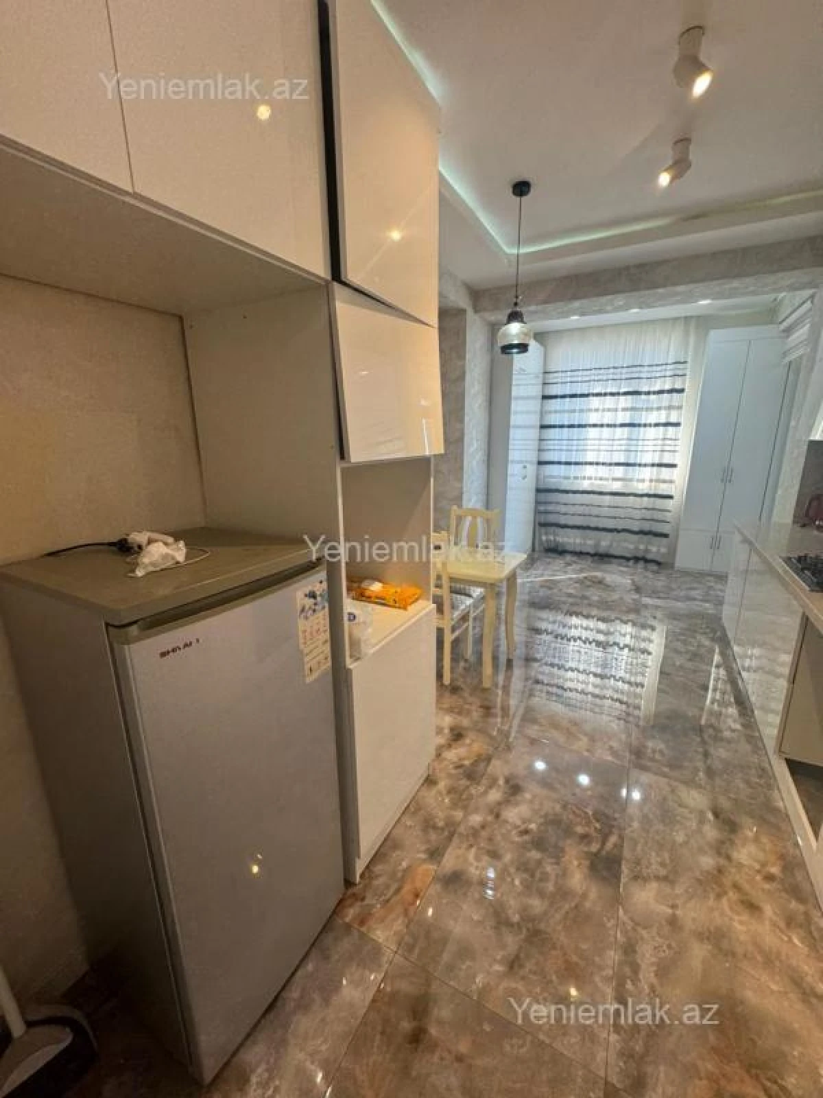 Satılır 2 otaqlı yeni tikili 106 m²