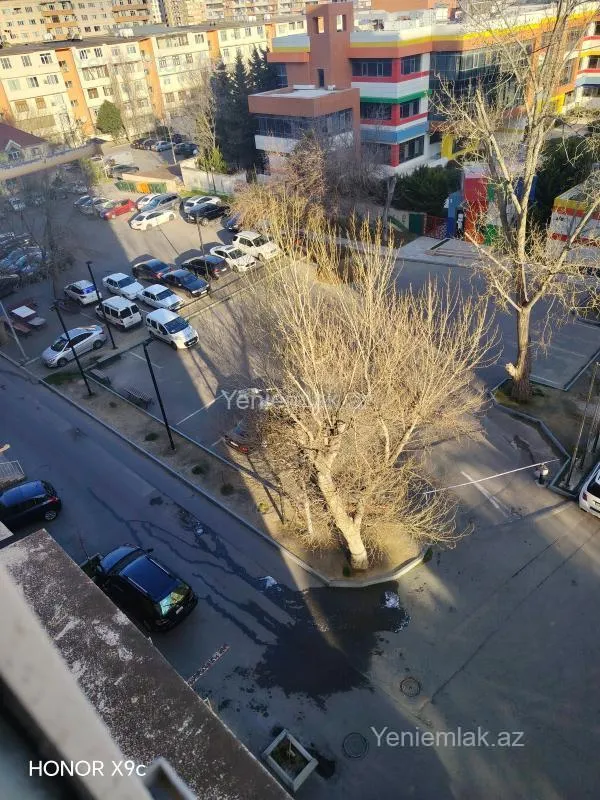 Satılır 3 otaqlı köhnə tikili 75 m²