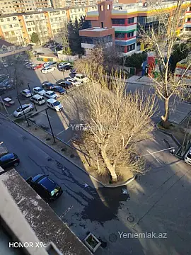 Satılır 3 otaqlı köhnə tikili 75 m²