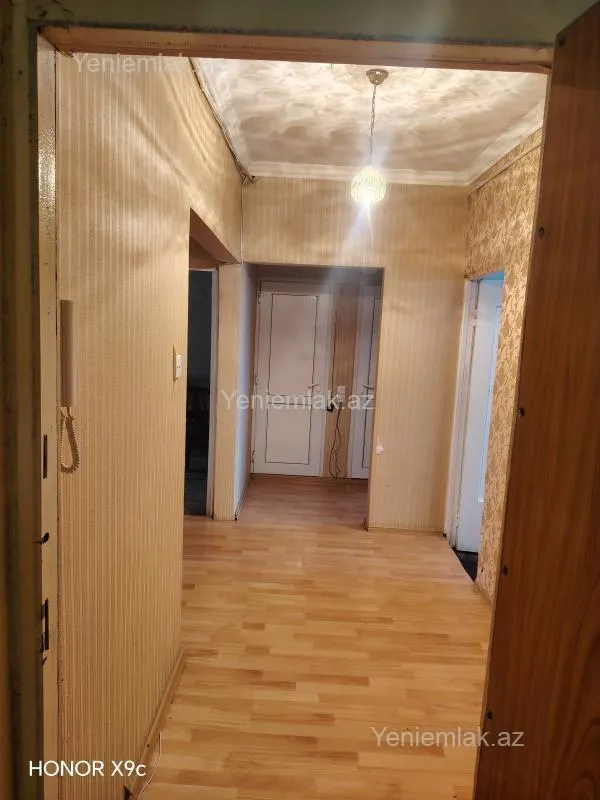 Satılır 3 otaqlı köhnə tikili 75 m²