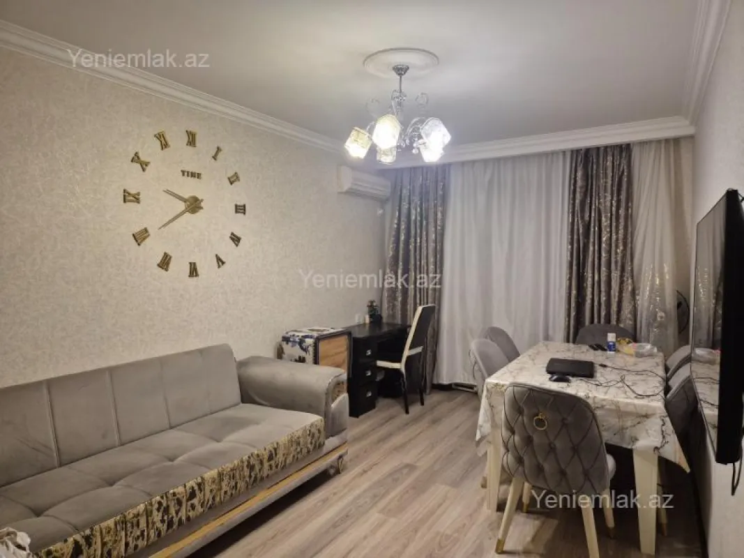 Satılır 2 otaqlı köhnə tikili 55 m²