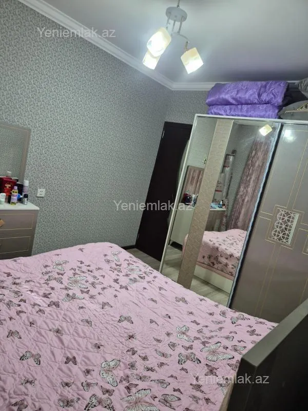Satılır 2 otaqlı köhnə tikili 55 m²