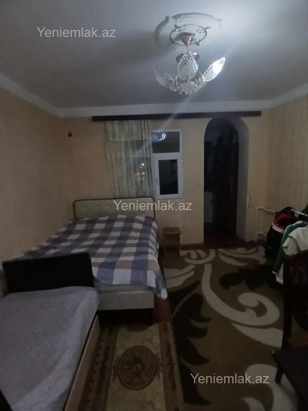 Satılır 2 otaqlı köhnə tikili 60 m²