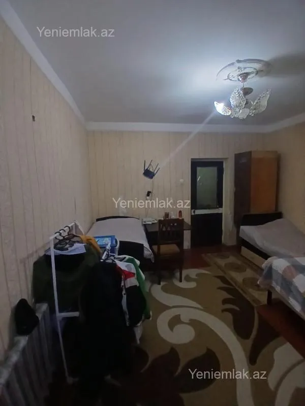 Satılır 2 otaqlı köhnə tikili 60 m²