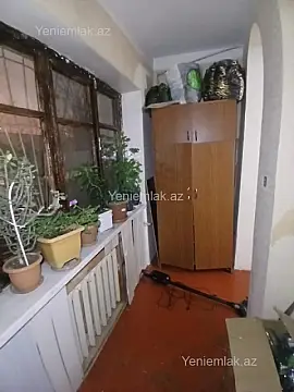 Satılır 2 otaqlı köhnə tikili 60 m²