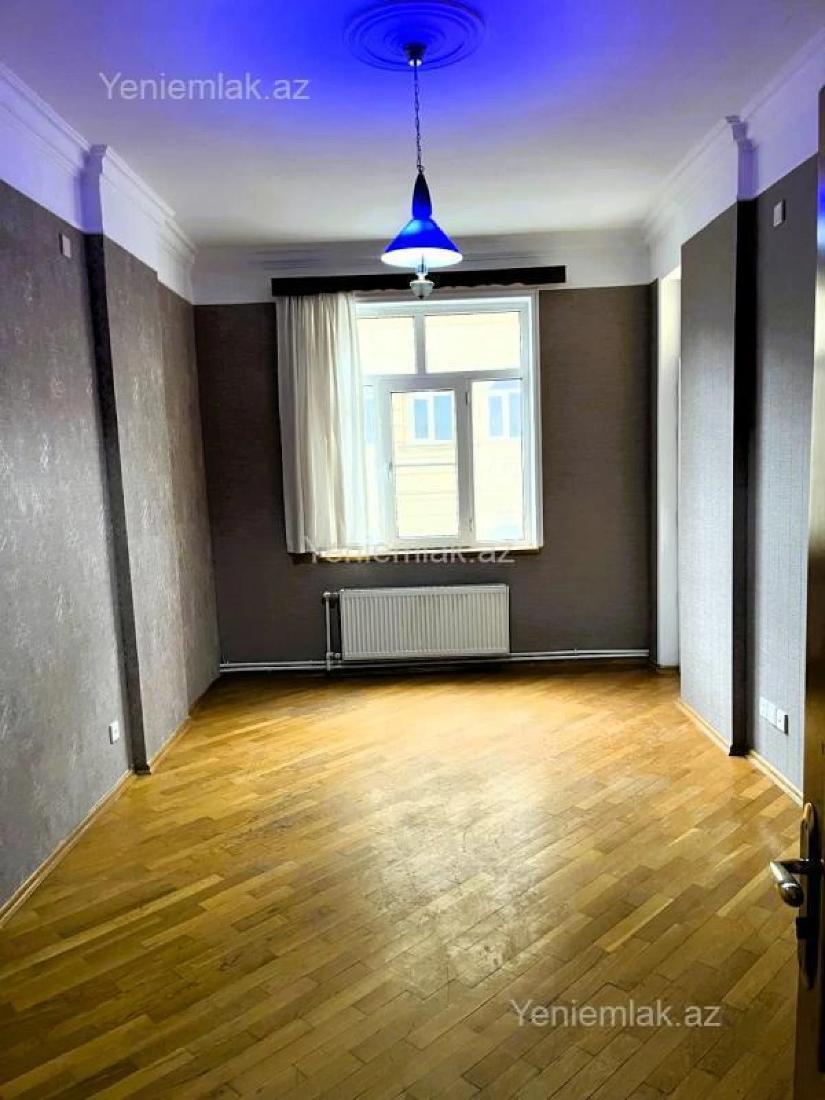 Satılır 3 otaqlı yeni tikili 135 m²