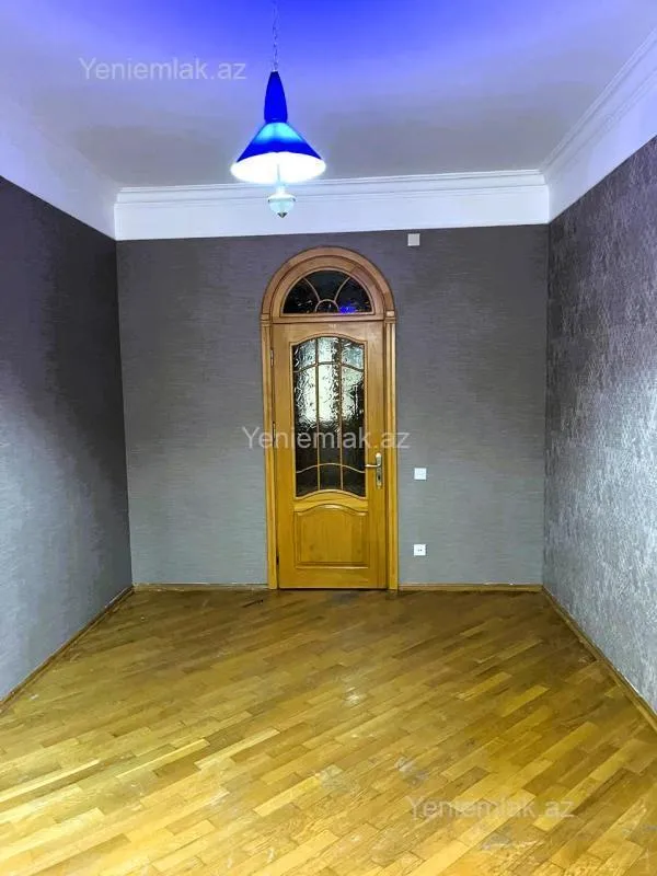 Satılır 3 otaqlı yeni tikili 135 m²