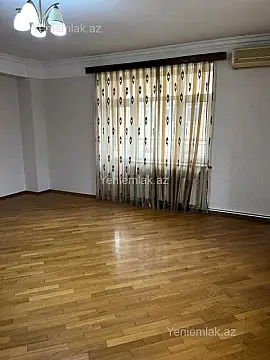 Satılır 3 otaqlı yeni tikili 135 m²