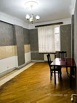 Satılır 3 otaqlı yeni tikili 135 m²