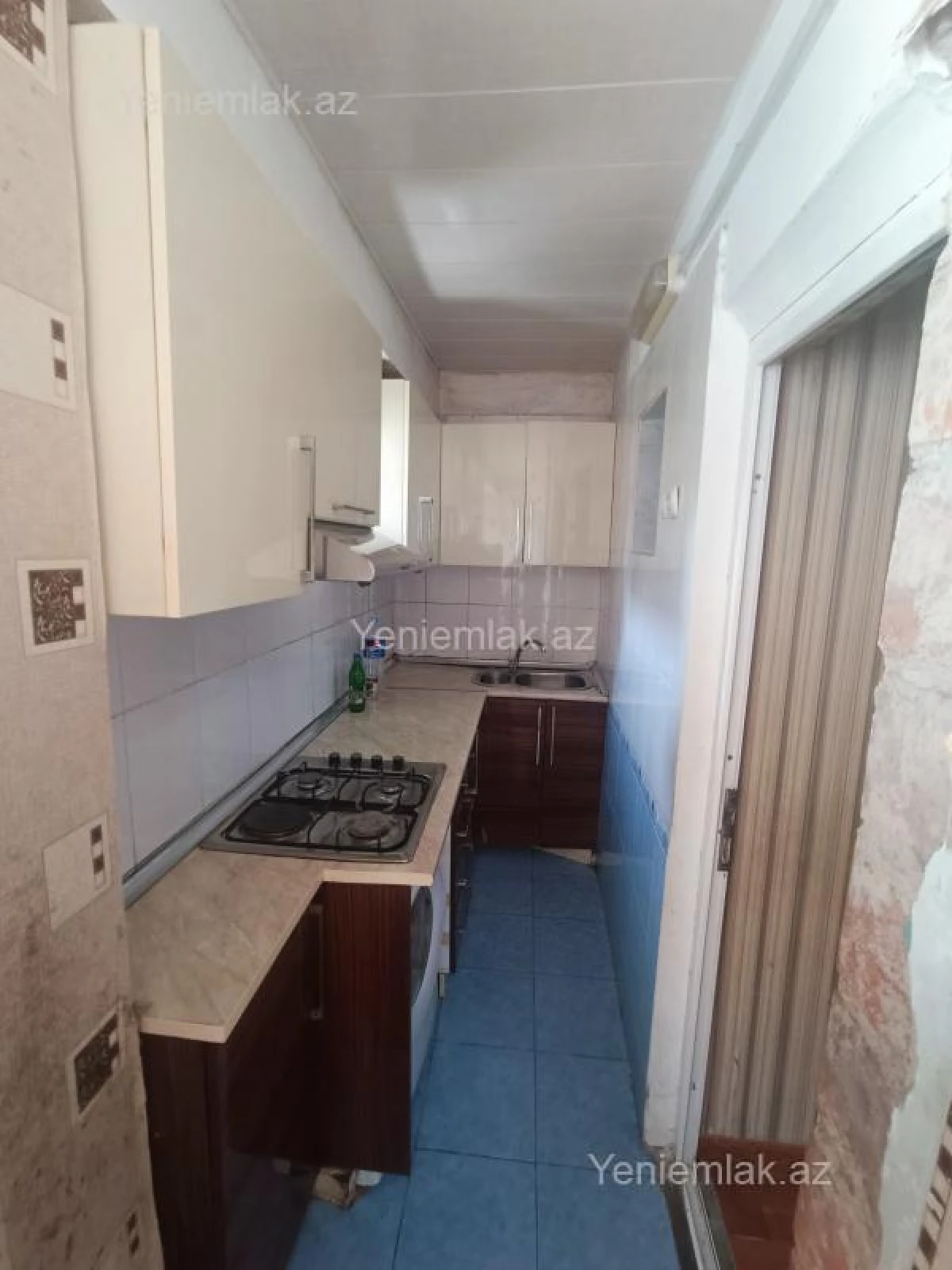 Satılır 3 otaqlı köhnə tikili 80 m²