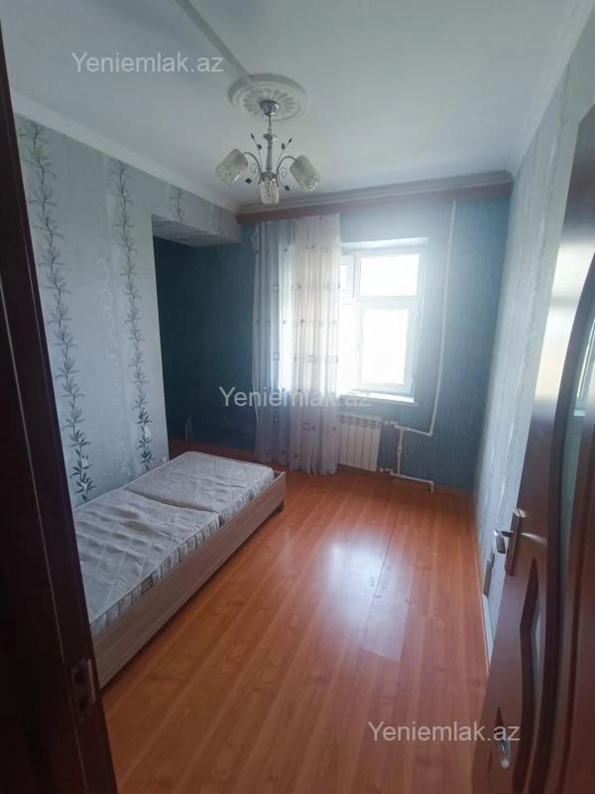 Satılır 3 otaqlı köhnə tikili 80 m²