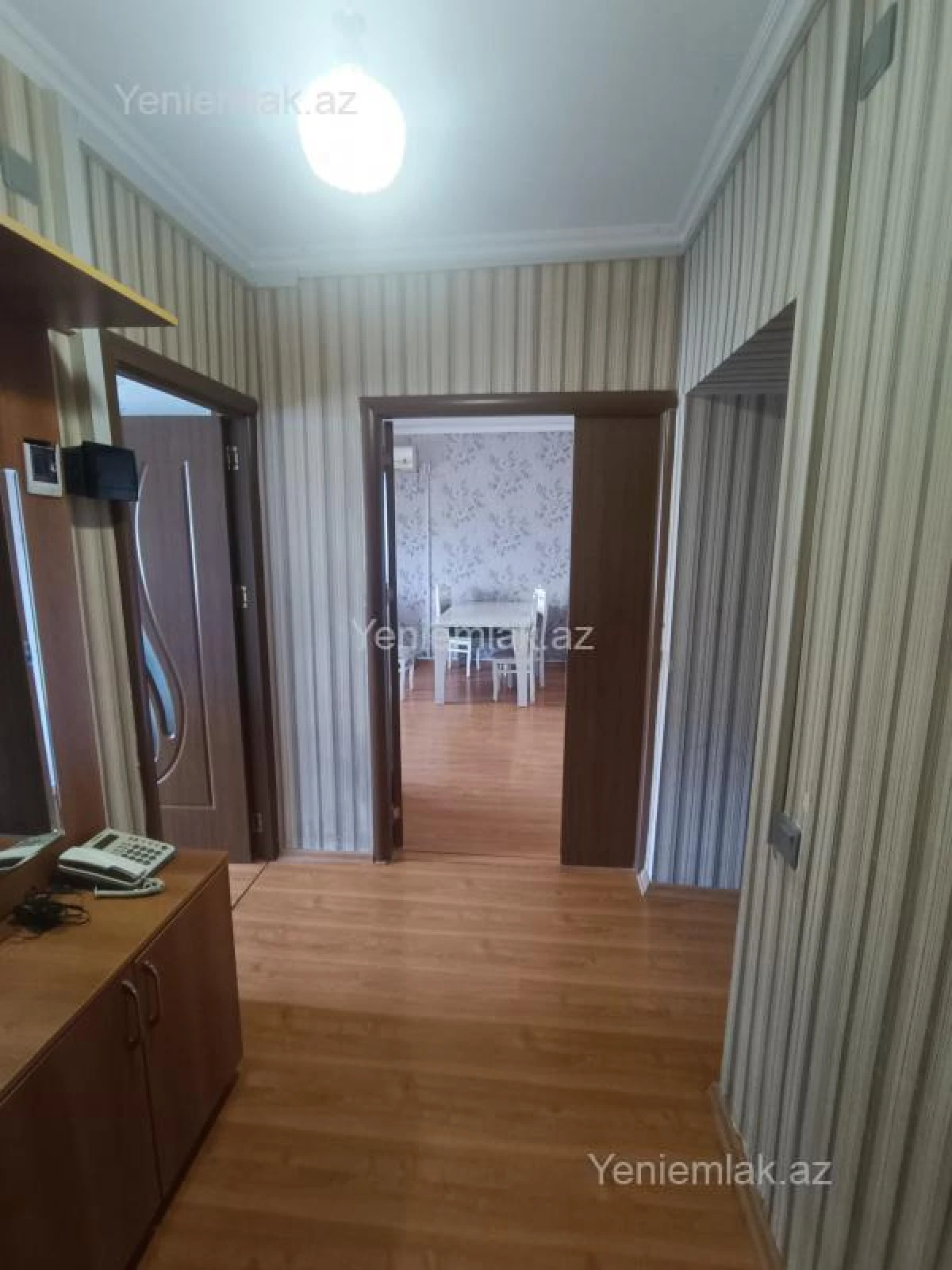 Satılır 3 otaqlı köhnə tikili 80 m²