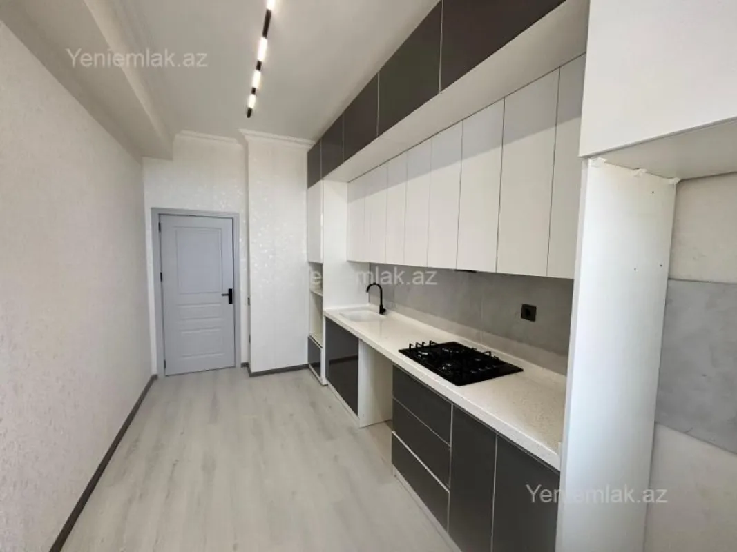Satılır 2 otaqlı yeni tikili 68 m²