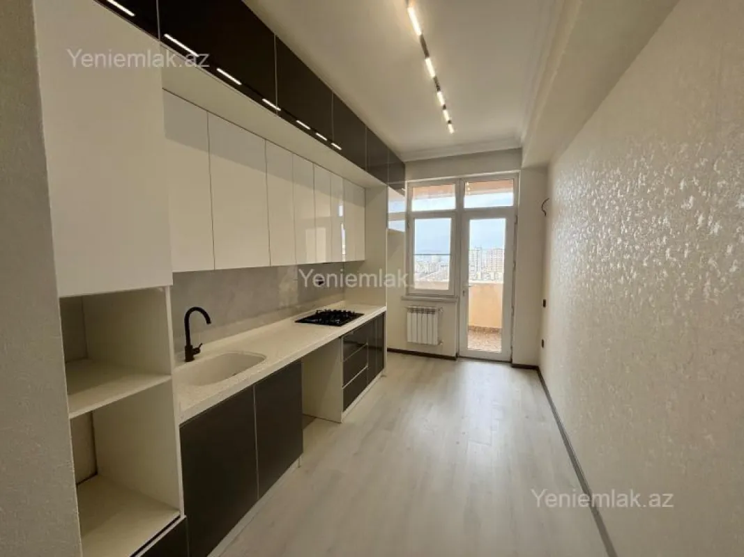 Satılır 2 otaqlı yeni tikili 68 m²