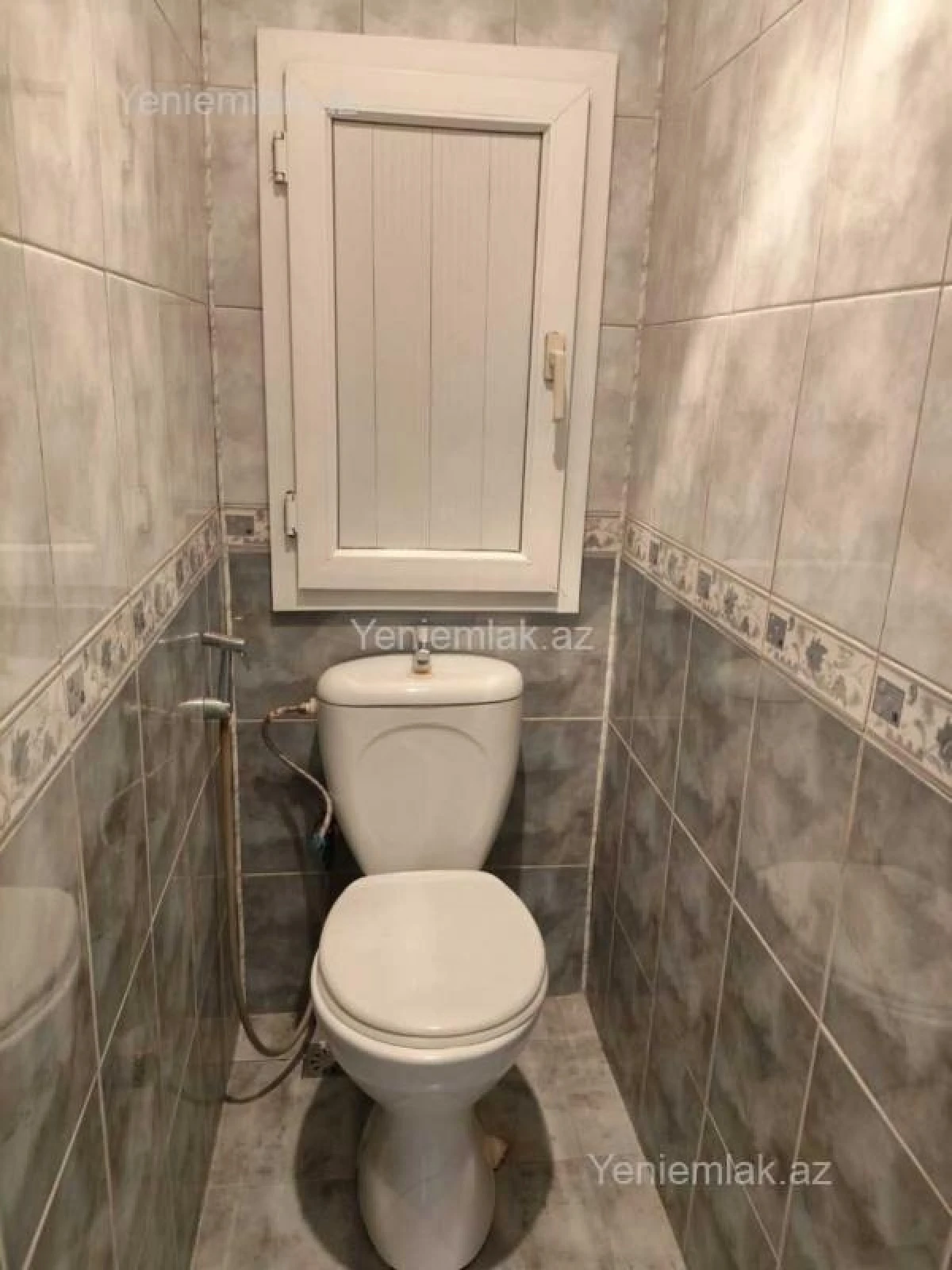 Satılır 2 otaqlı köhnə tikili 70 m²