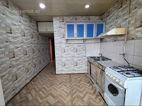Satılır 2 otaqlı köhnə tikili 70 m²