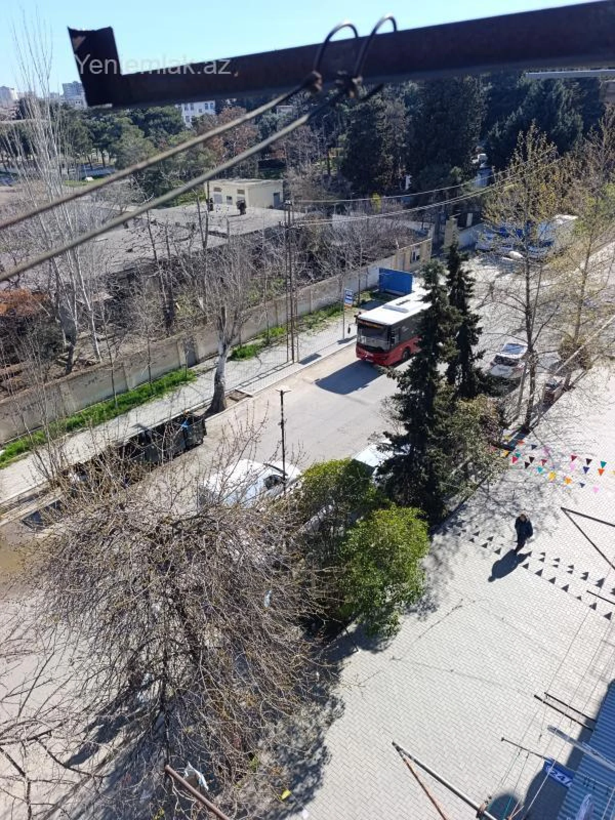 Satılır 2 otaqlı köhnə tikili 61 m²