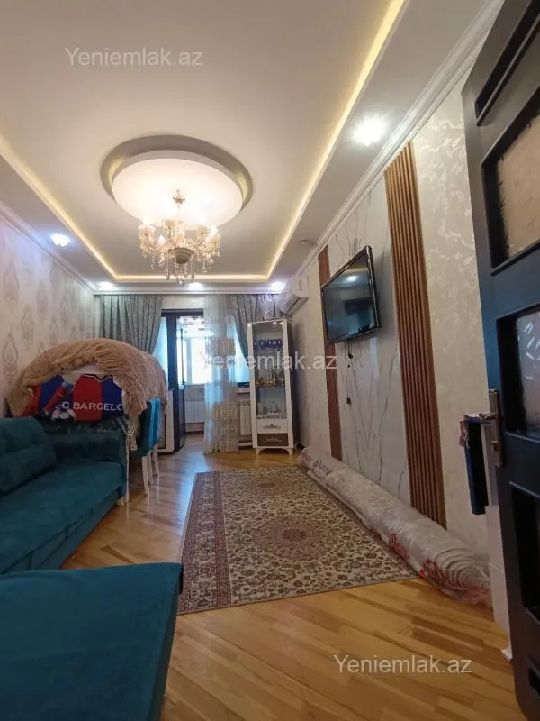 Satılır 2 otaqlı köhnə tikili 61 m²