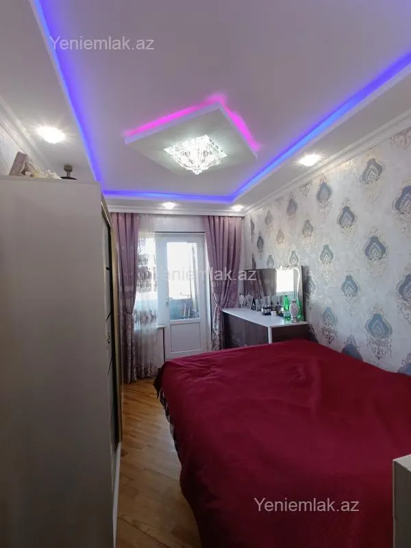 Satılır 2 otaqlı köhnə tikili 61 m²
