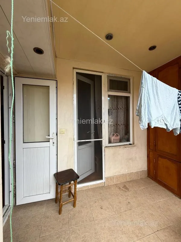 Satılır 5 otaqlı köhnə tikili 120 m²