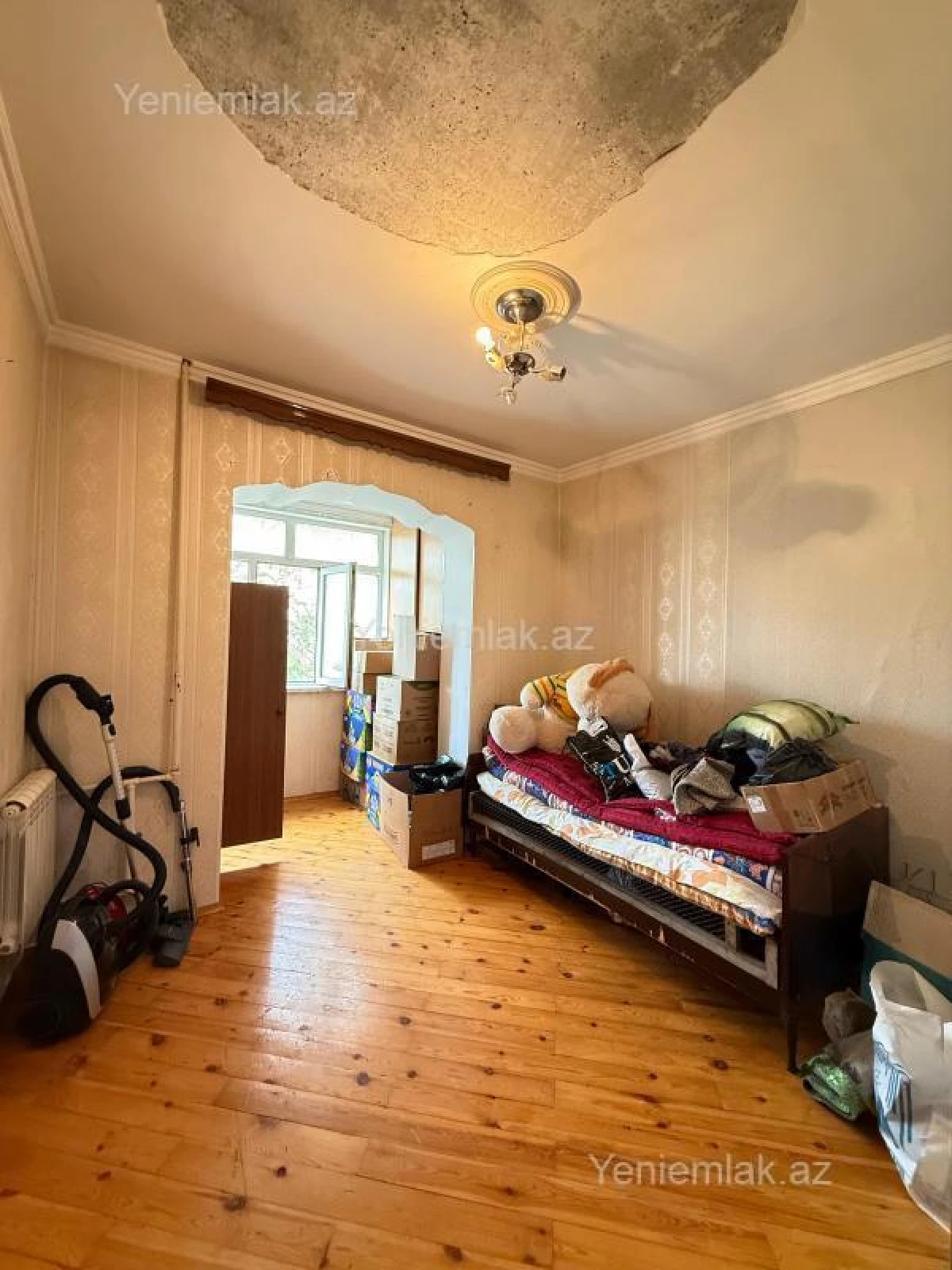 Satılır 5 otaqlı köhnə tikili 120 m²