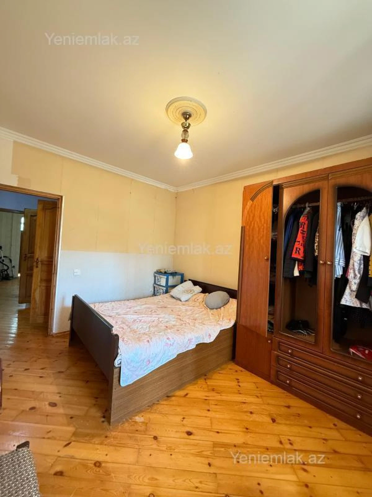 Satılır 5 otaqlı köhnə tikili 120 m²